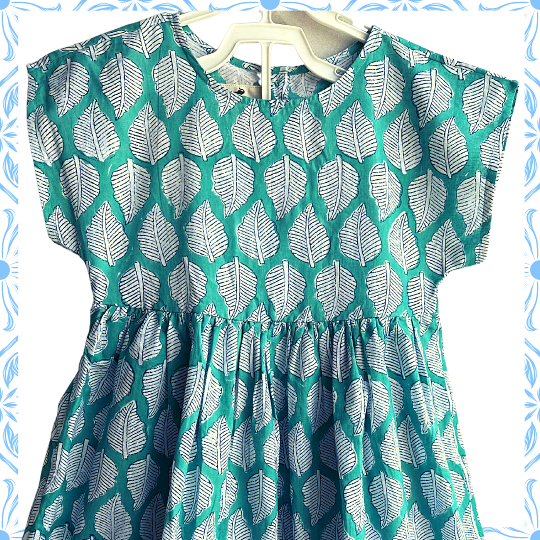 Girls Leaf Print Dress